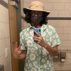 Meet your Posher, Isaac